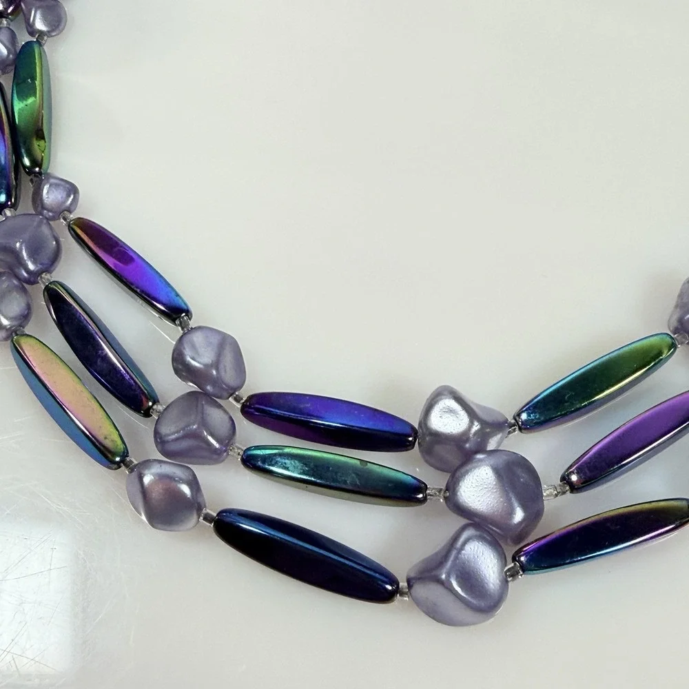 Vintage Triple Strand Necklace Oil Slick Glass & Lavender Lucite Beads 19